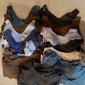 13 Bali Comfort Revolution Easylite Wireless Bra Size 3X